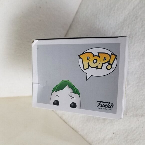 Funko Pop! Louie Duck #309, Disney vinyl figurine Ducktales green‎ sweater - Picture 6 of 6